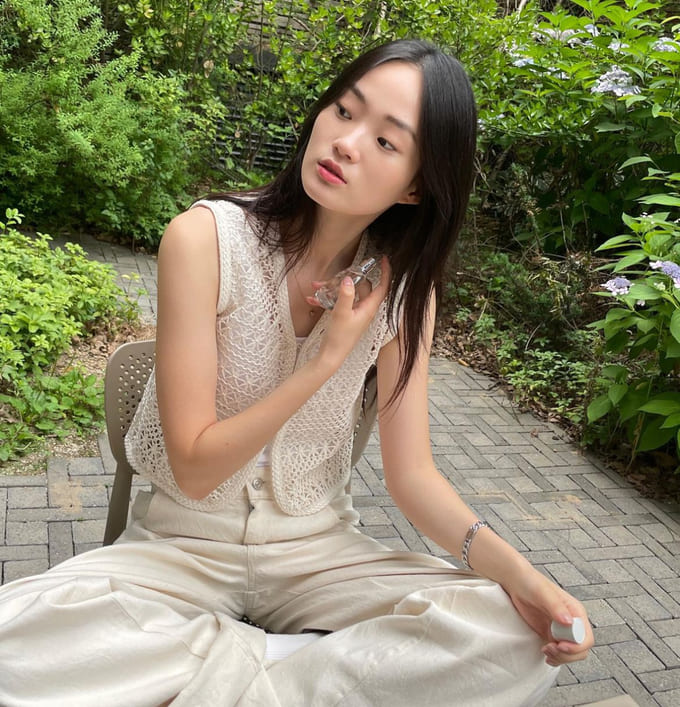 모델 신현지 사복