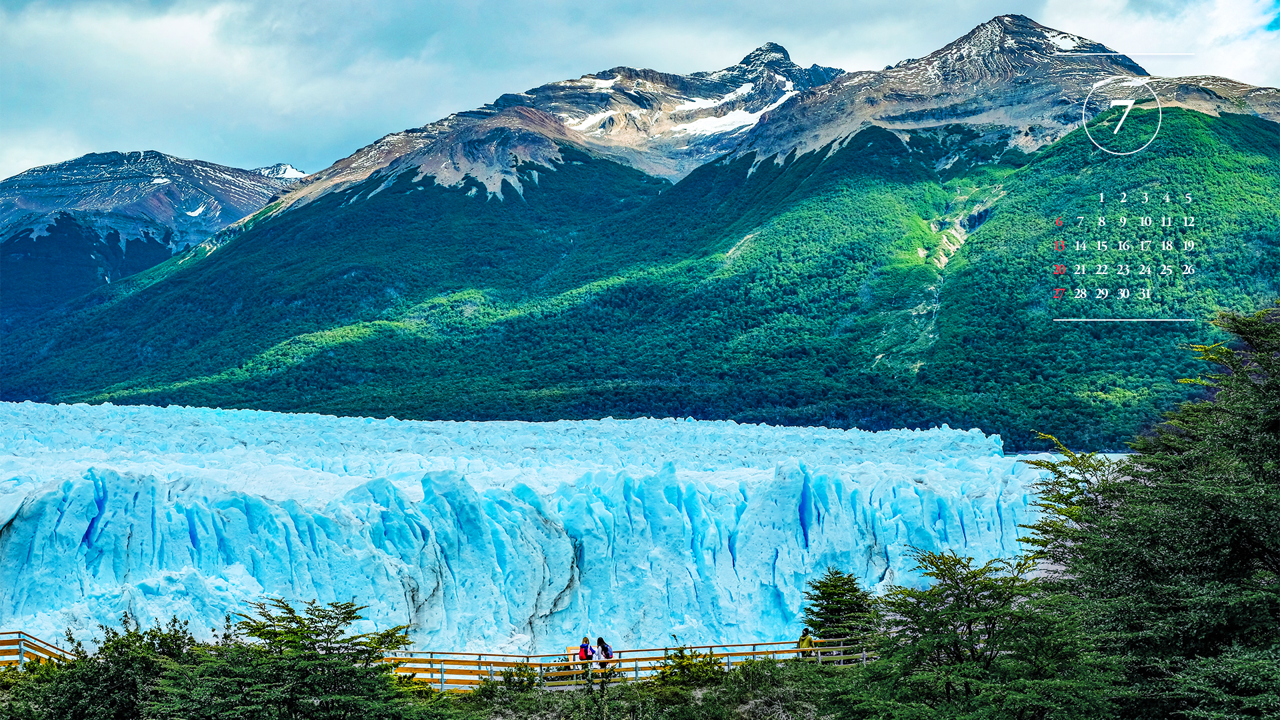 10 빙하 산 배경 A - 2025년7월 노트북배경화면