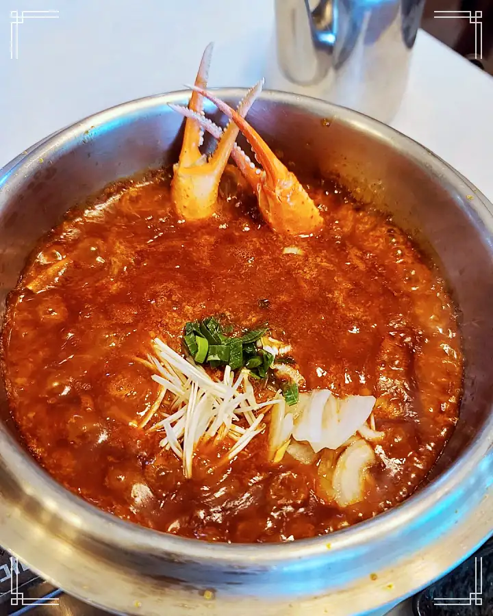 식객 허영만 백반기행 붉은대게 문희경 편 대게 게짜박이 게살 돌솥 비빔밥 비빔만두 누룽지밥 솥밥 울진 맛집 소개