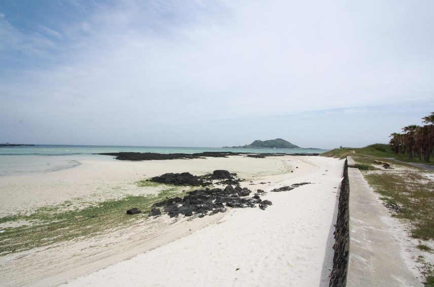 한적한 섬 여행지 관련 사진