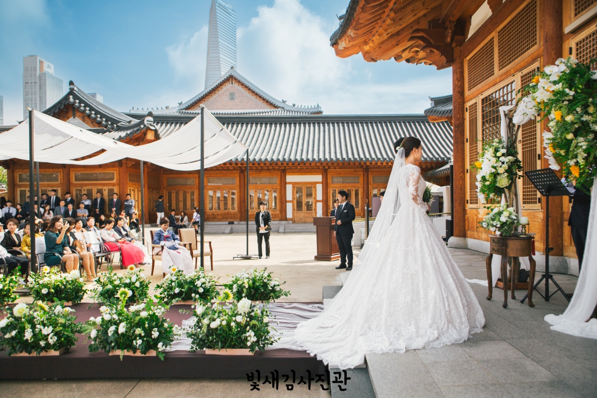 경원재 한옥 야외 결혼식 웨딩 본식스냅 32