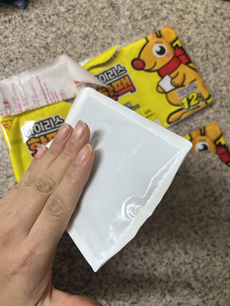 붙이는 핫팩의 접착력