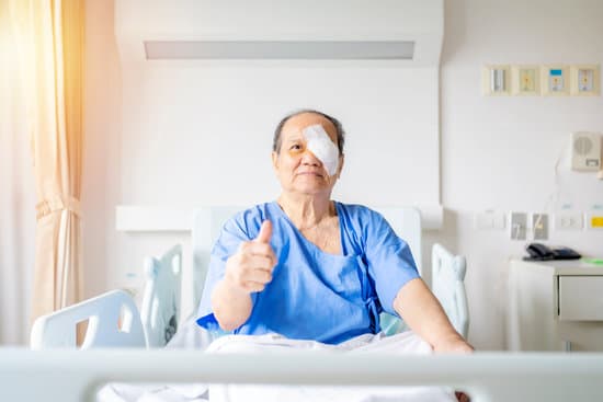 백내장 수술 전 검사 항목 총정리