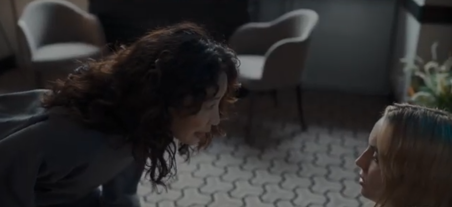 킬링 이브: 스파이 대결의 묘미를 담은 5가지 키워드