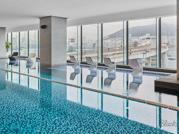 윈덤그랜드 부산 호텔 수영장