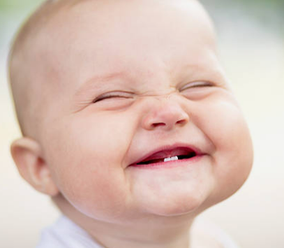 나이브하다 뜻 naive 의미 활용 예시 알아보기