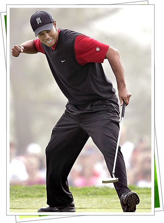 퍼팅-성공한-타이거-우즈