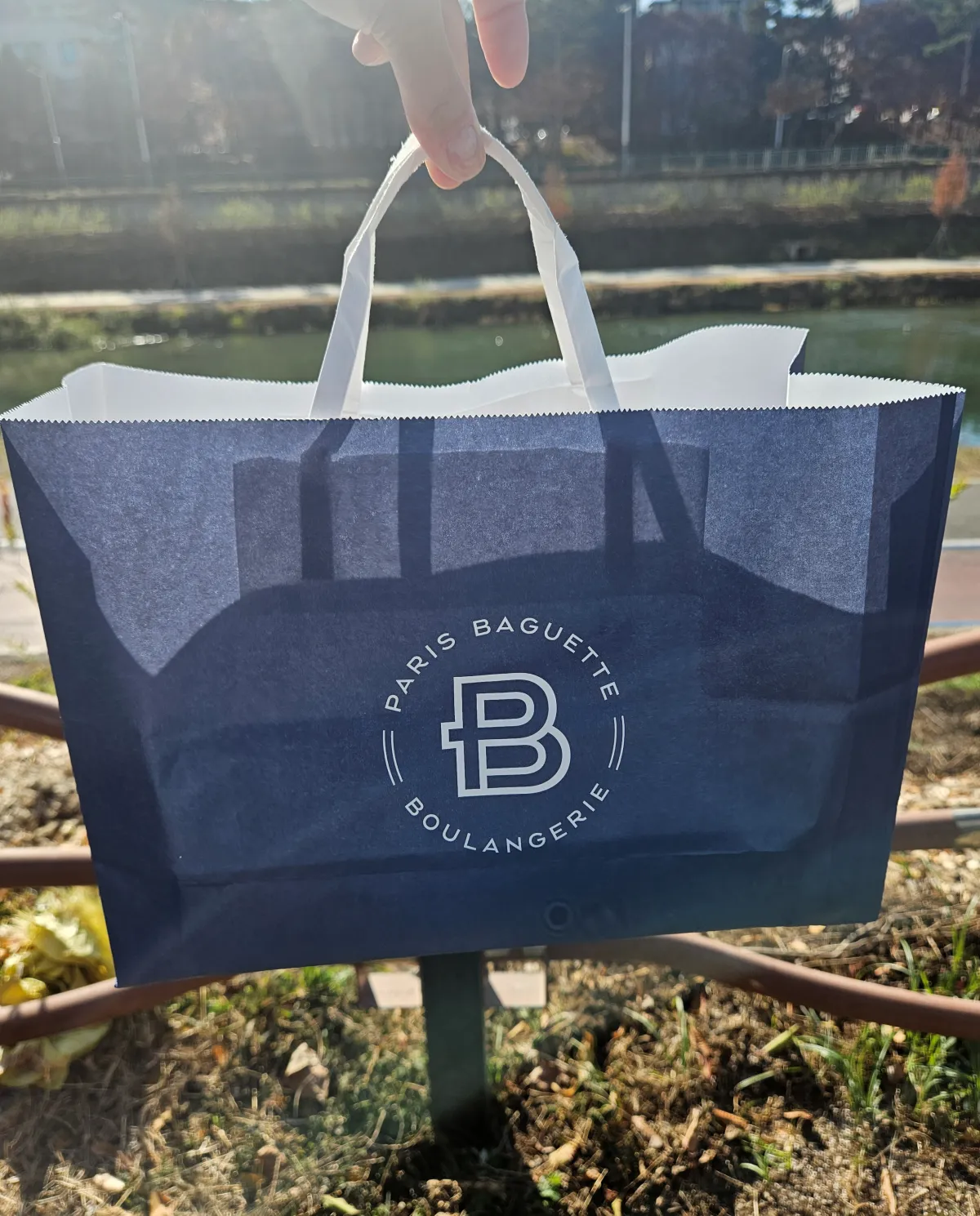 가평휴게소-파리바게트-맛남샌드-가방