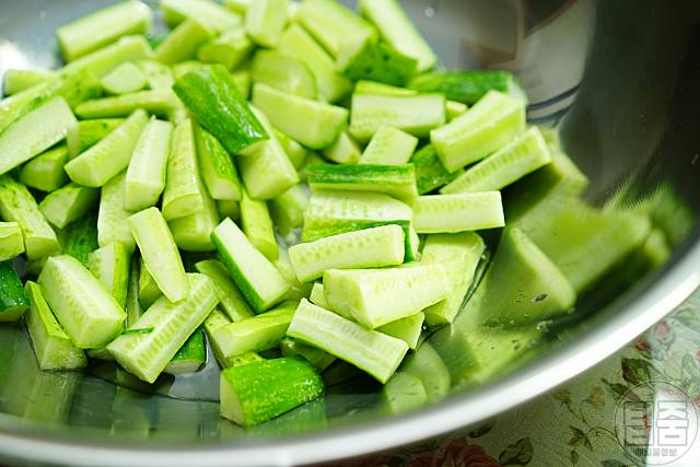 더위 먹었을때 좋은 음식 오이 더위먹은증상