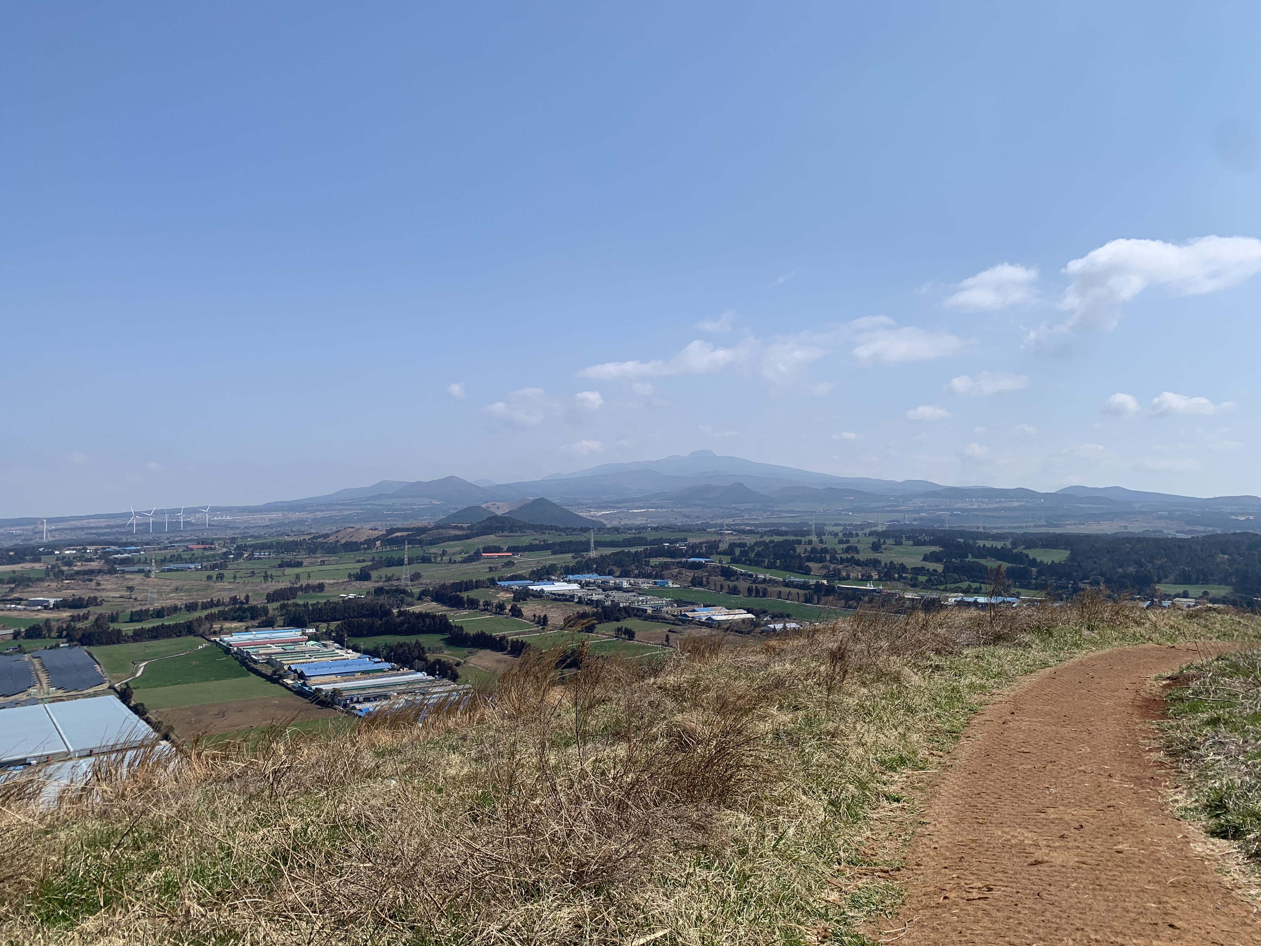 금오름에서 본 한라산