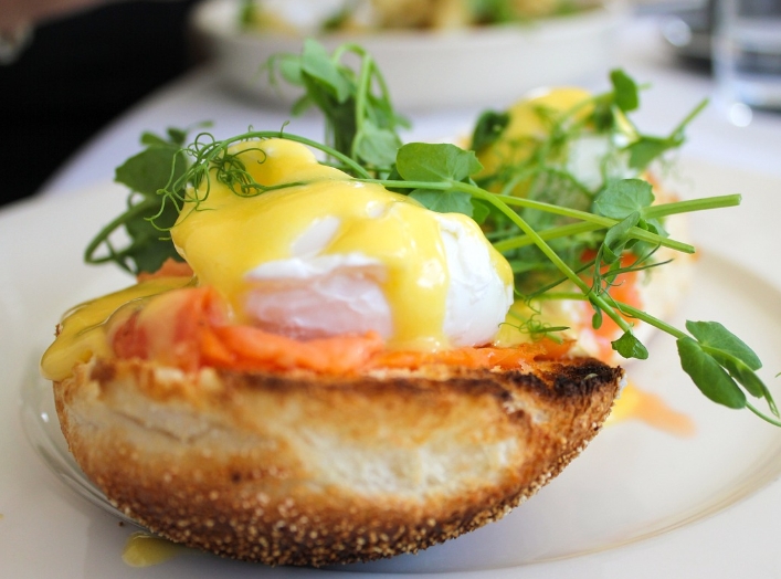 브런치 (에그베네딕트)