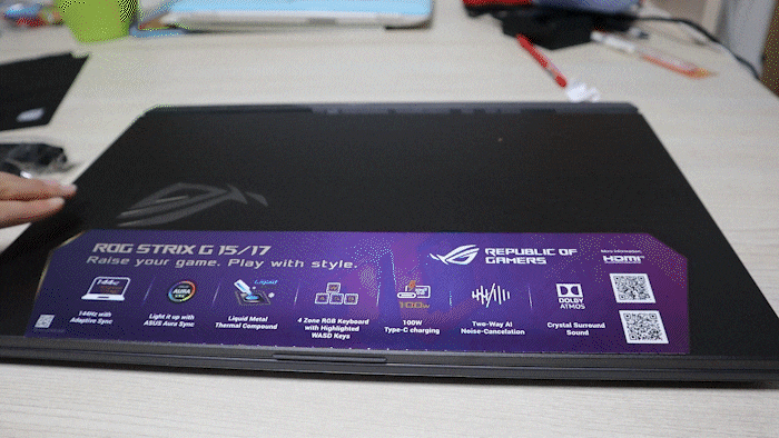 가성비 게이밍 노트북 ASUS G713QE 펼쳐보기