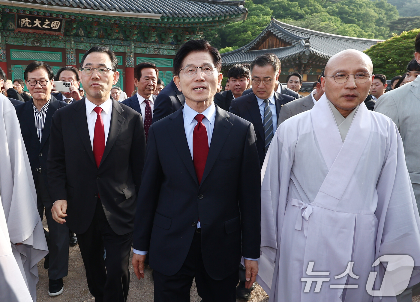 김문수 통도사 방문