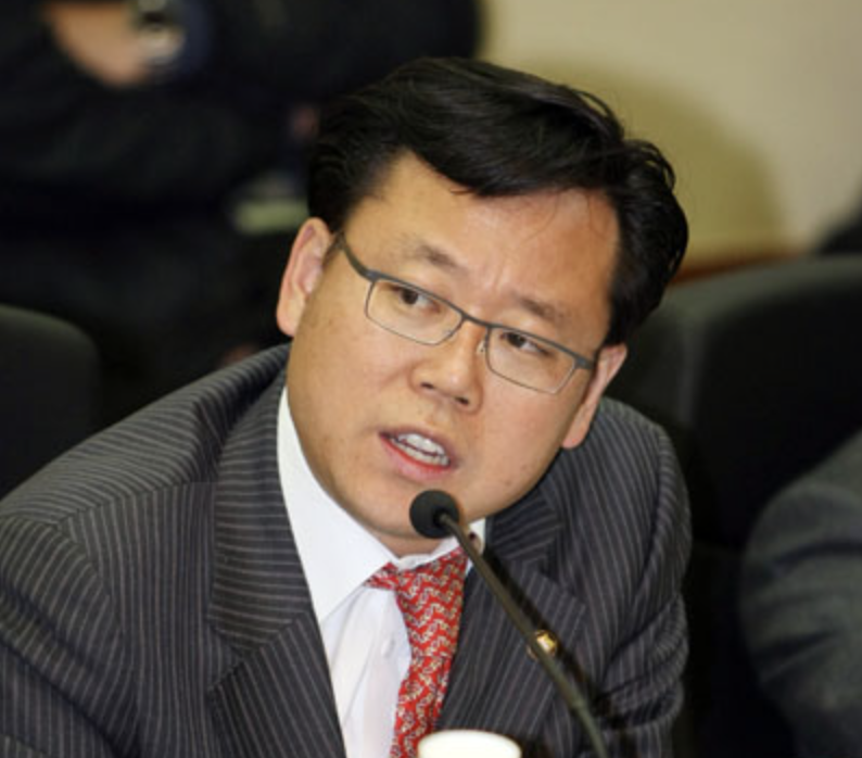 김동성 프로필