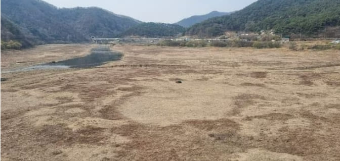 호남 지역 가뭄 현재 진행형...“영산강이 말라붙은 섬진강을 돕고 있지 않은가”