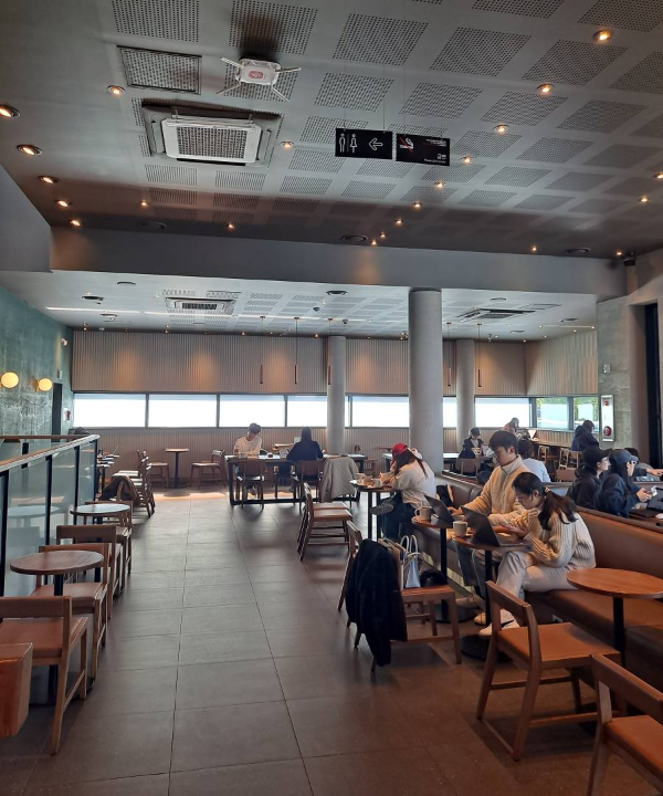 스타벅스 도화점 2층풍경