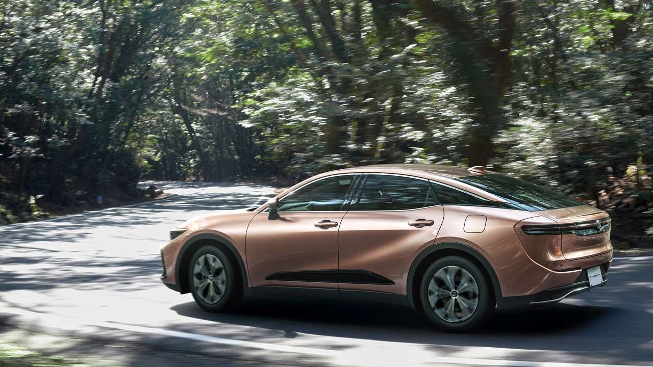 토요타 크라운 세단 SUV 크로스오버 제원 연비