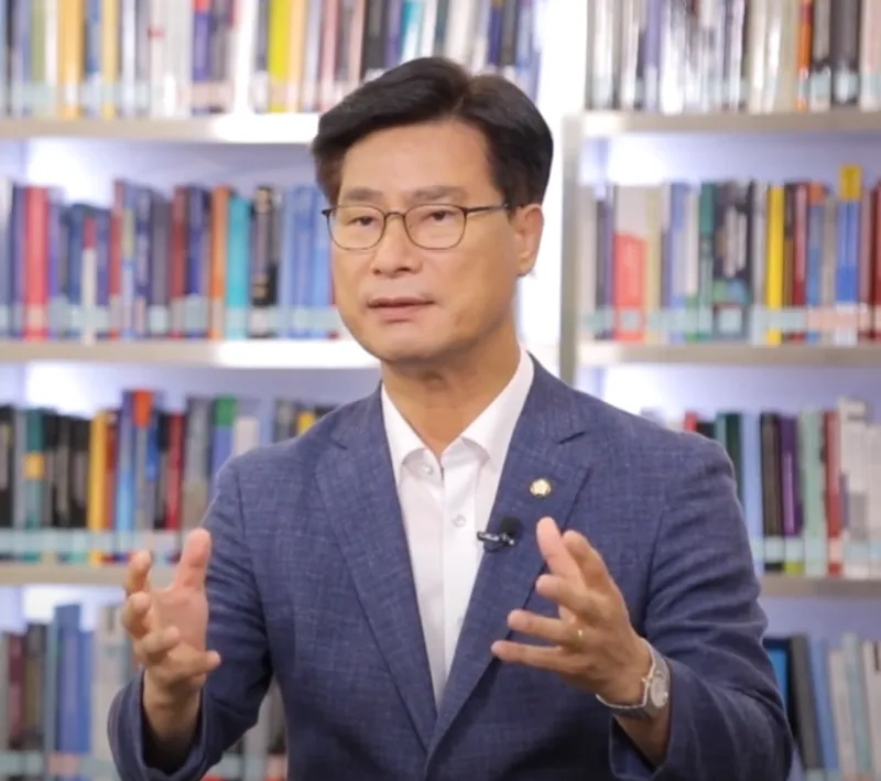 국회의원 인터뷰16.webp