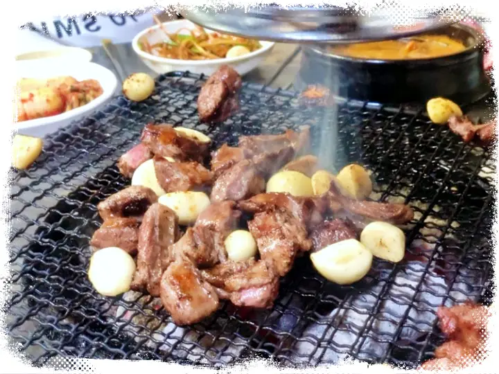 제25회 토요일은 밥이좋아 토밥즈 통 갈매기살 김치비빔국수 돼지부속구이 맛있는 식당 강원 춘천 맛집