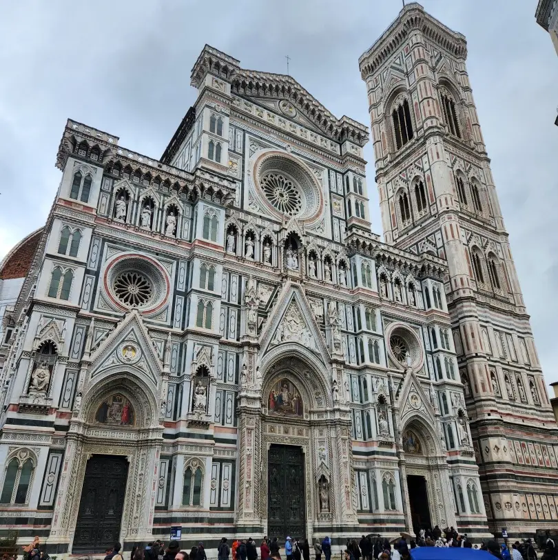 두오모-대성당-정문