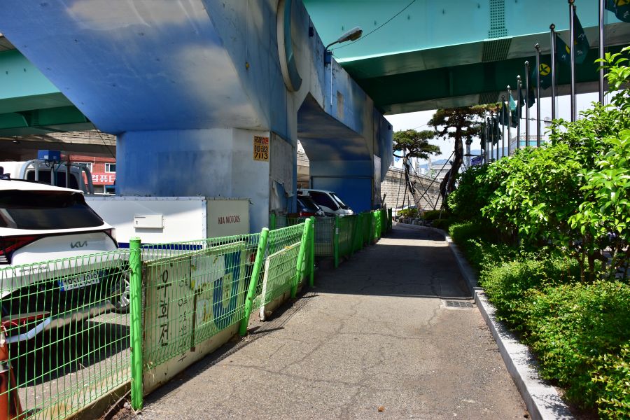 좌천고가교 아래 굴다리