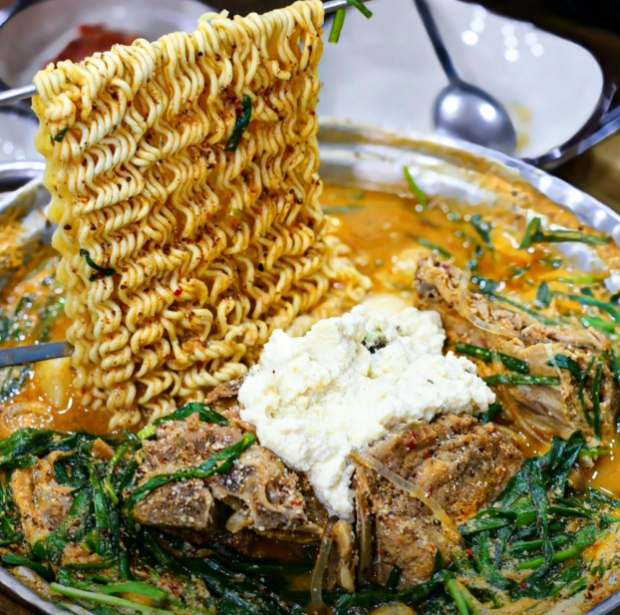 강릉초당콩감자탕 대표 메뉴