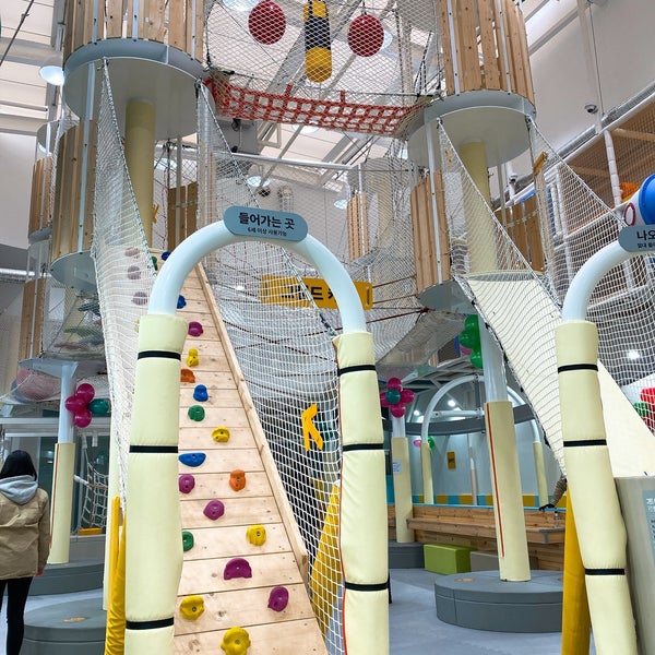 실내 놀이터 모습