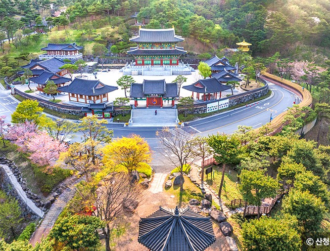 역사와 자연이 들려주는 치유여행지 경남산청