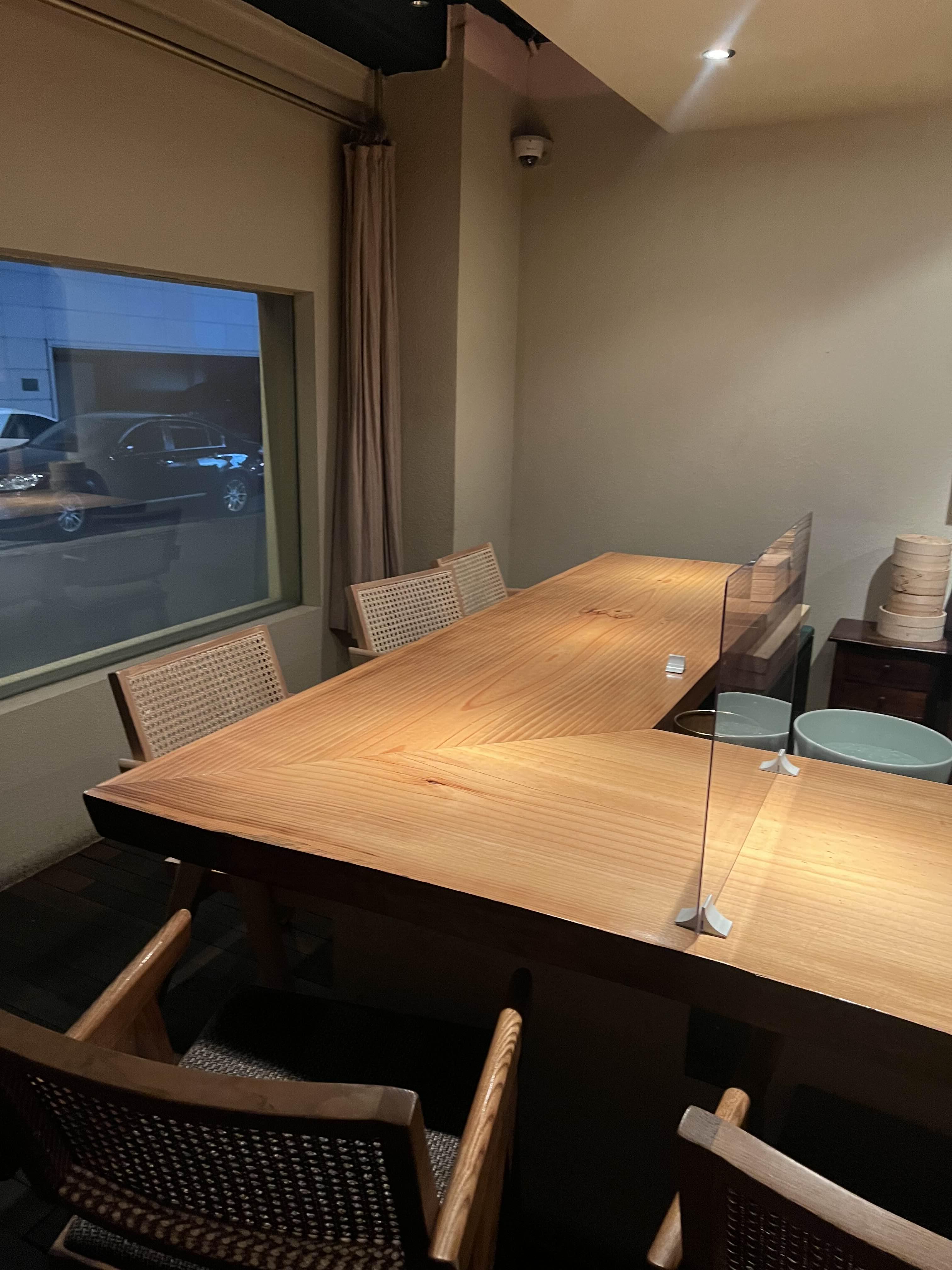 뜻한바 좌석 3인 4인 테이블 2인