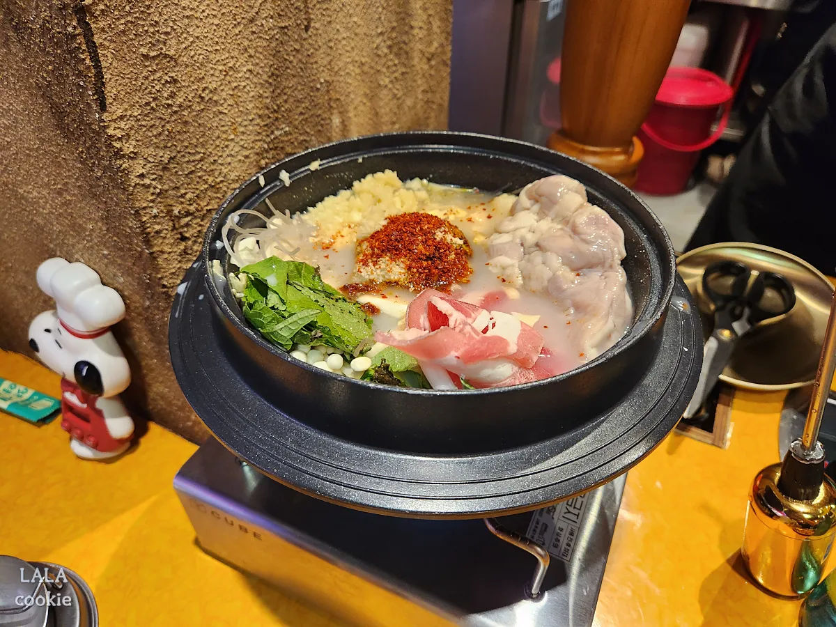 대구-중구-소막창-대창-맛집-몽실집-곱창전골-끓기-전