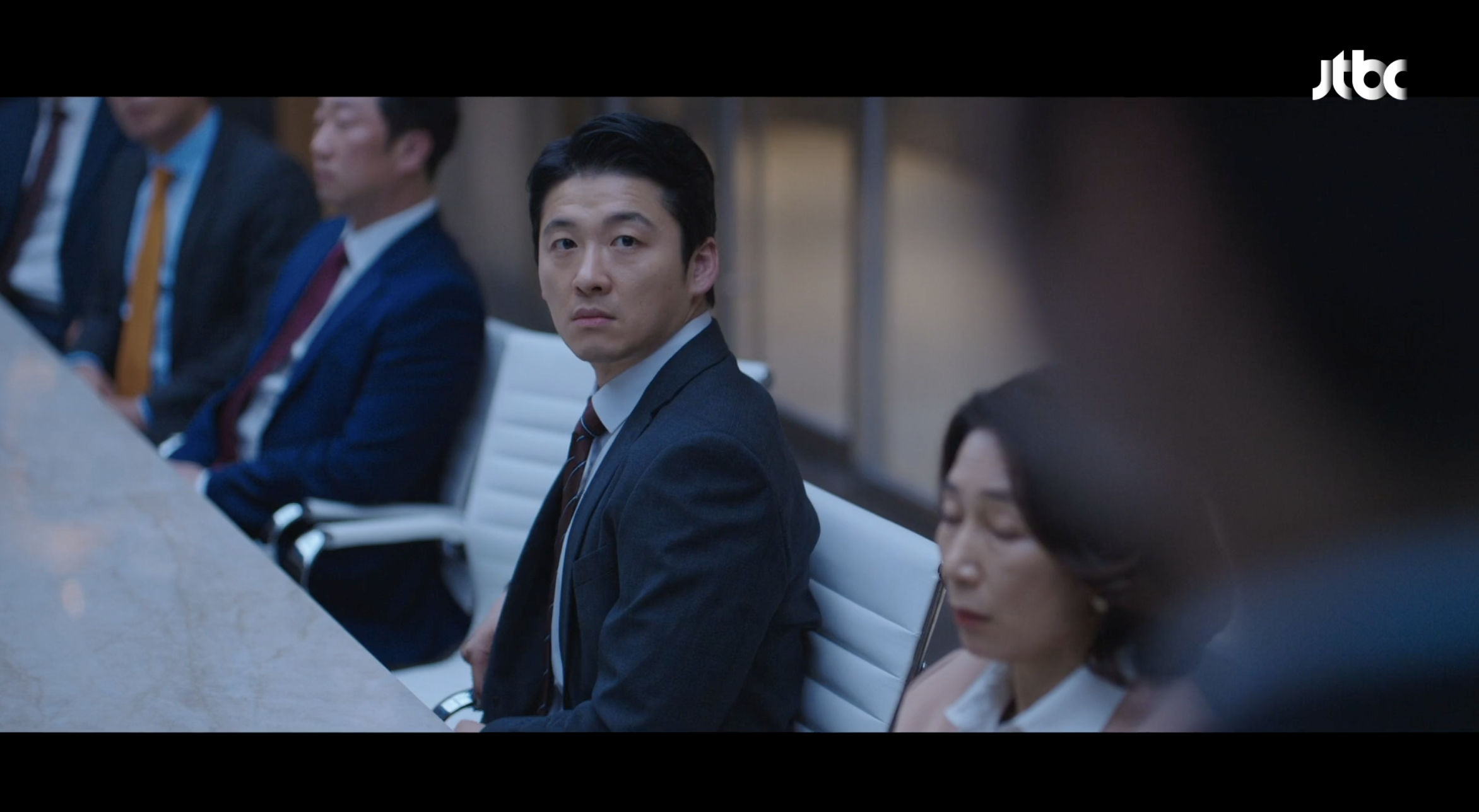 율림 로펌 내부 정치와 권력 재편