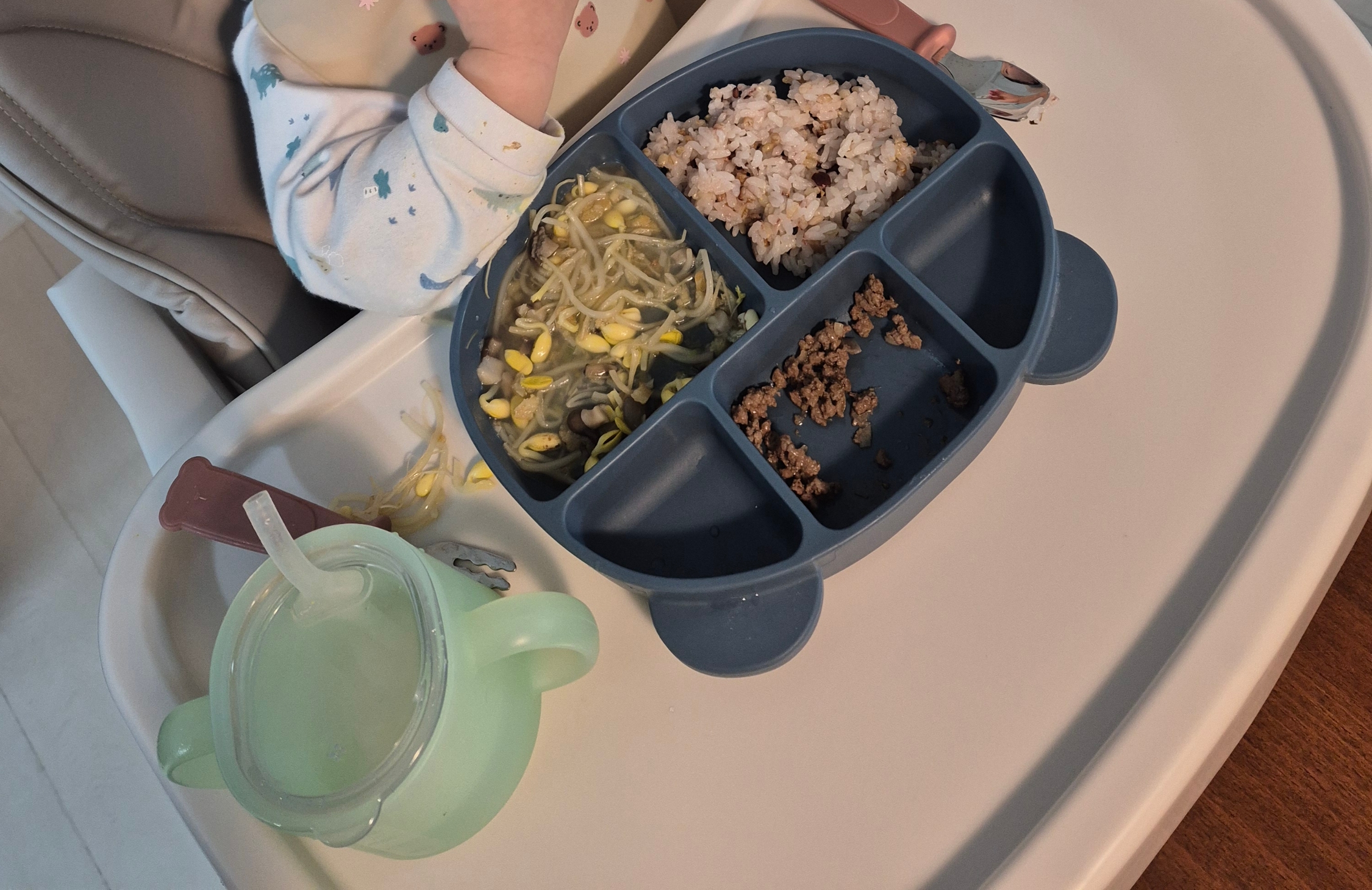 13개월 아기 저녁 식사 사진