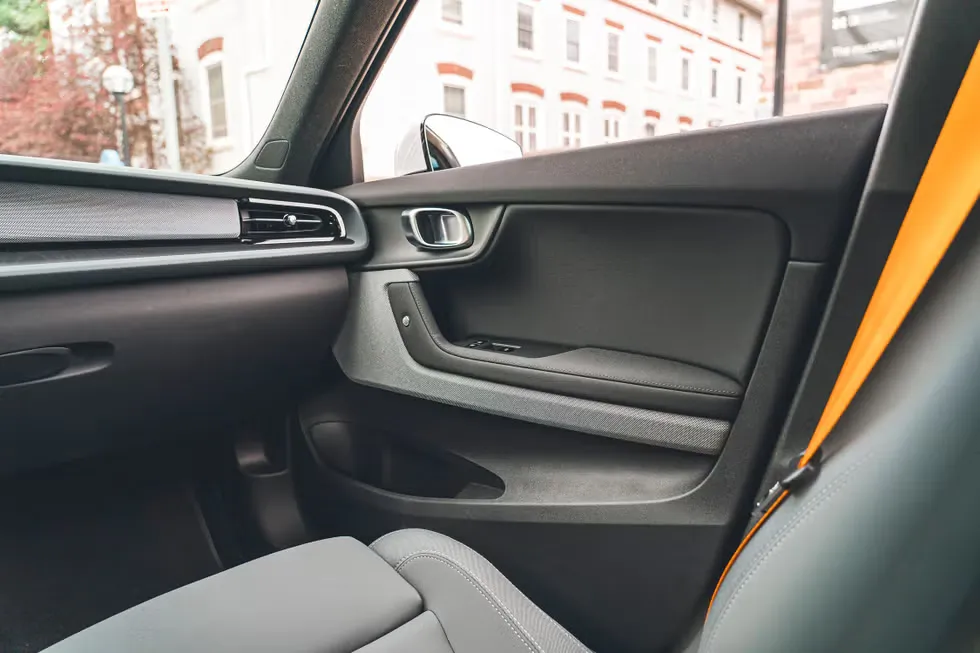 폴스타2 이미지