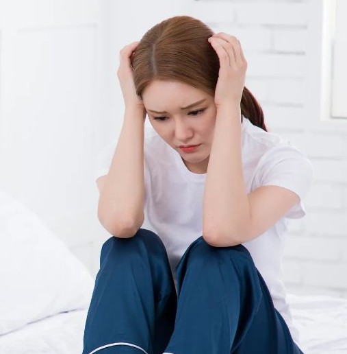 머리가 찌릿찌릿 아파요