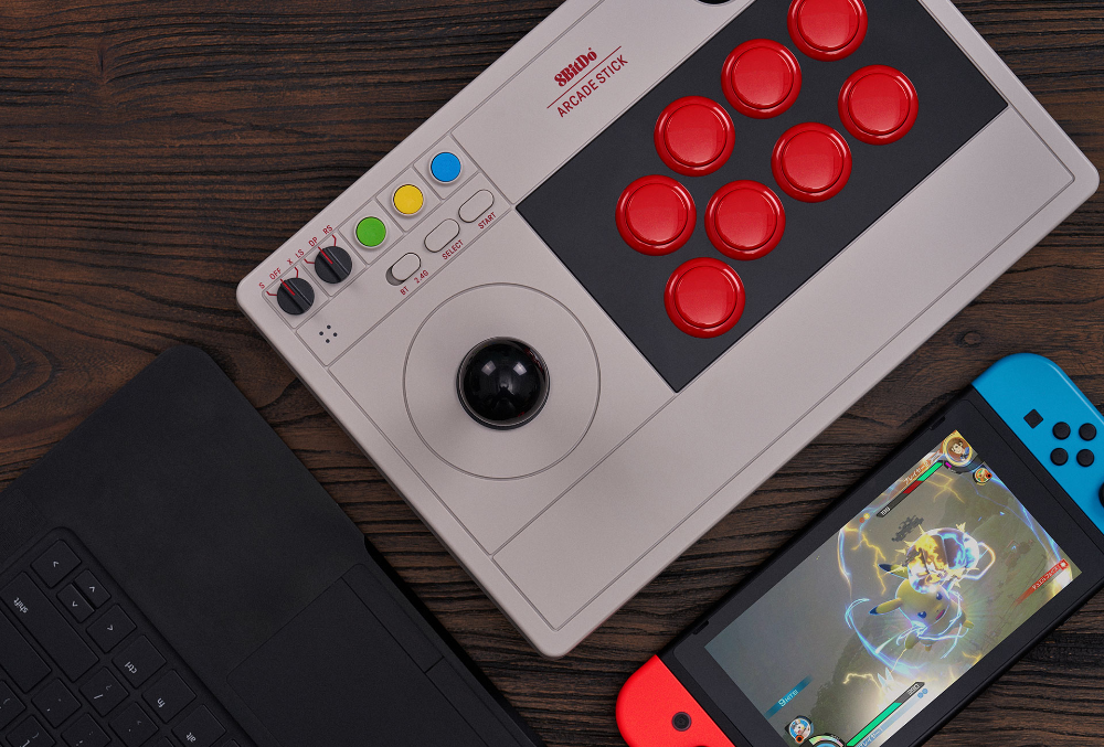 8BitDo 아케이드 스틱 + 닌텐도스위치