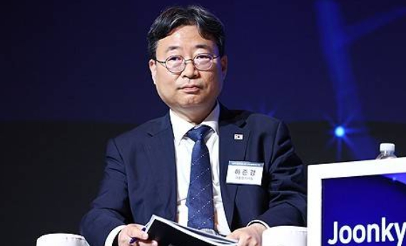 하준경 정책실장
