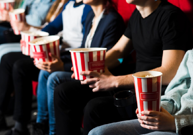 영화를 보는 사람들