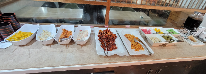 양념치킨과 새우, 간장