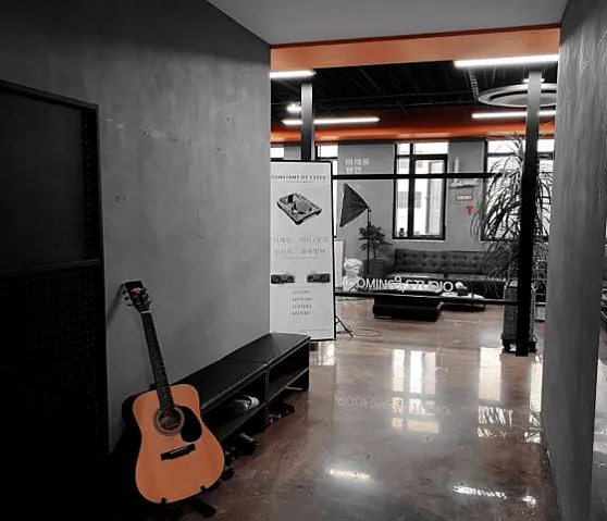 CONSTANT DE ESSER 실용음악학원