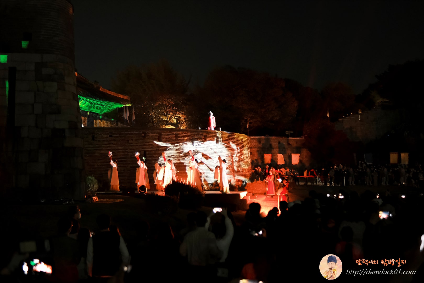 예술가들의 공연도 함께