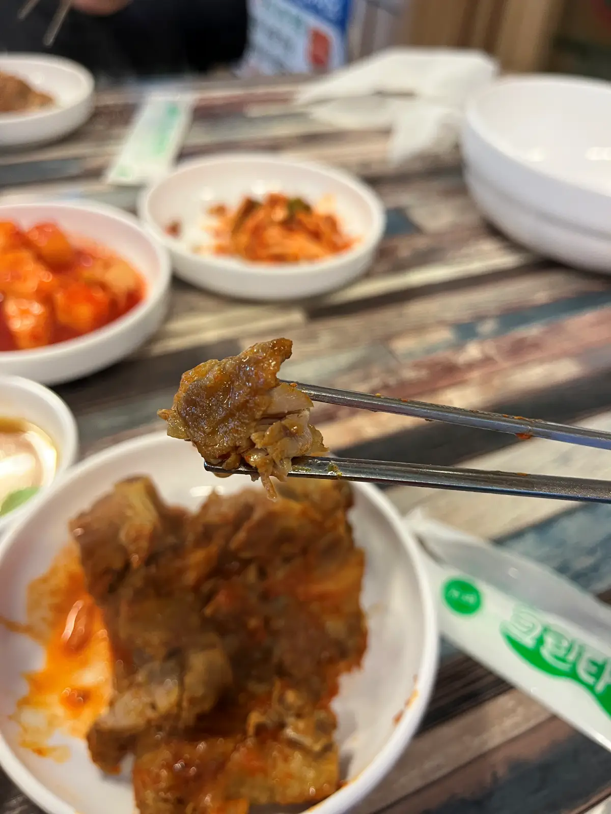 오산-얼큰이해장국-뼈-고기