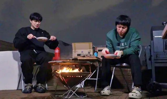나혼산 나혼자산다 기안84 천정명 캠핑 안주 닭구이 추천 비어캔치킨 비어치킨 화료 바베큐 에프 에어프라이어 레시피 만드는 방법 소개