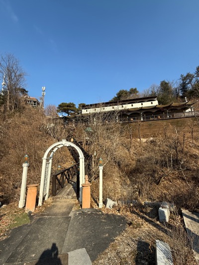 가평 릴리 카페로 올라가는 길