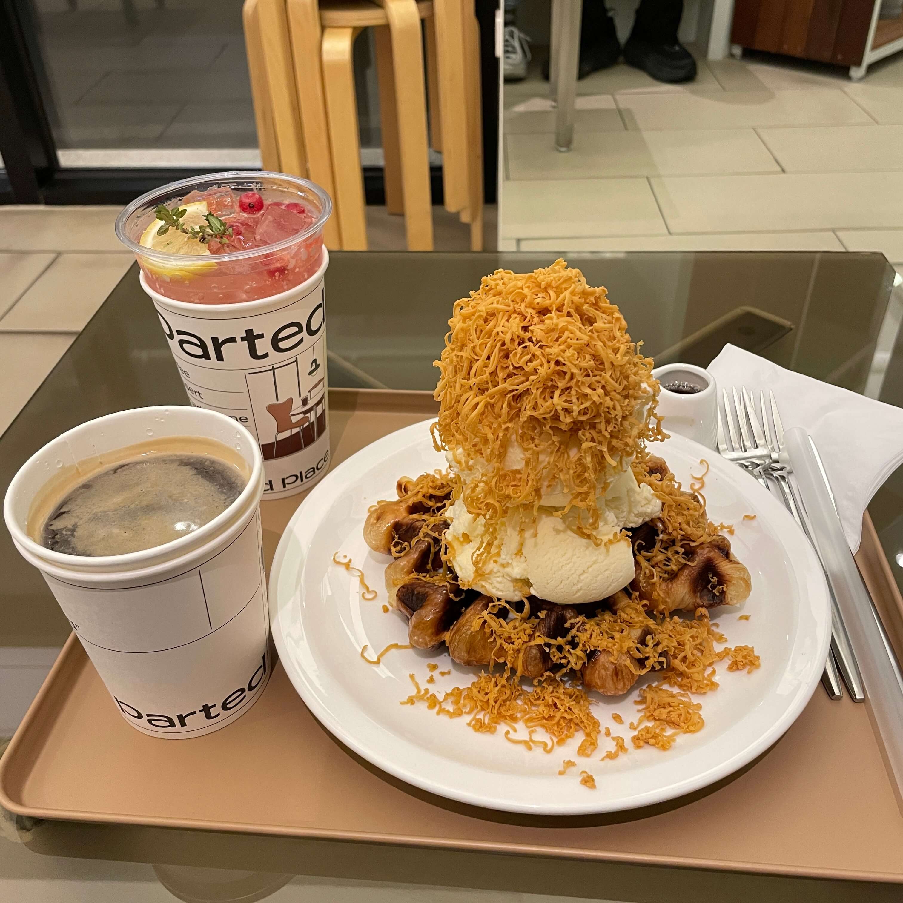 카페-파티드-아메리카노-자몽에이드-브라운치즈크포플