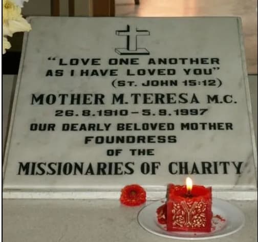 테레사-수녀-묘비명
