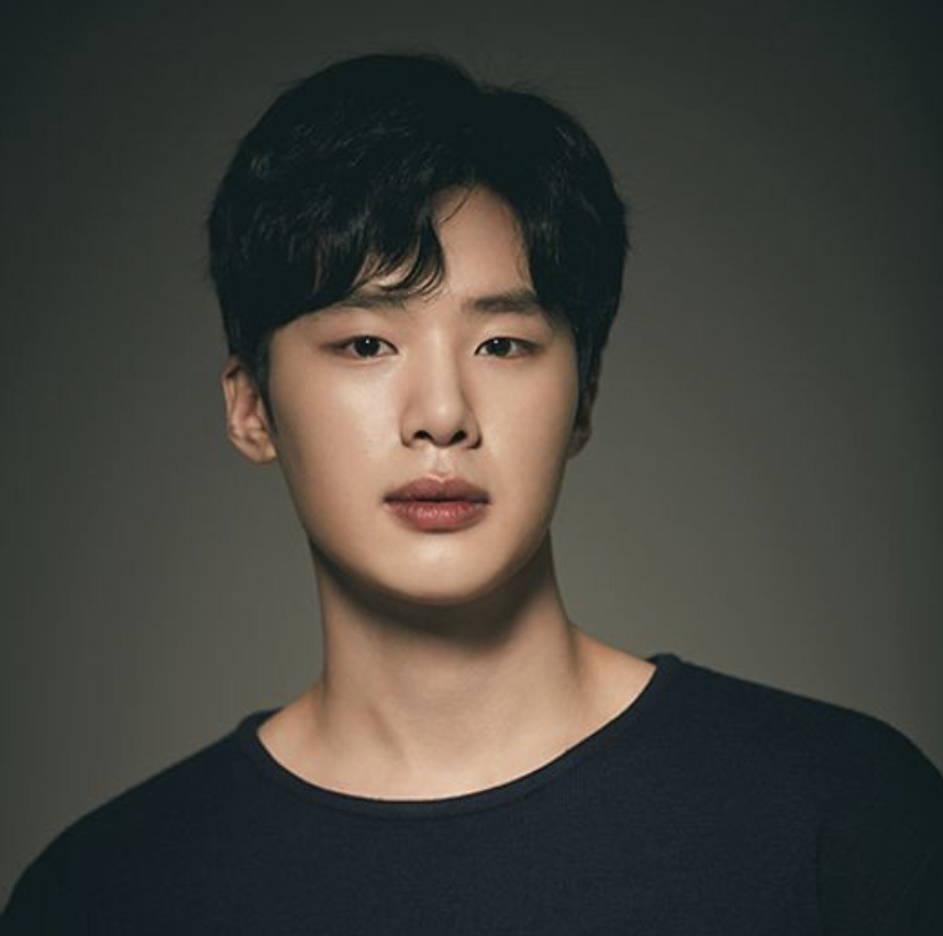 김동희 프로필