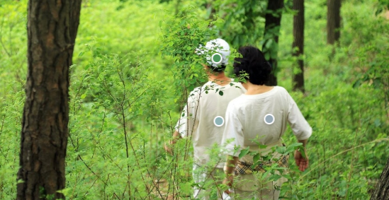 자연 속 아침운동