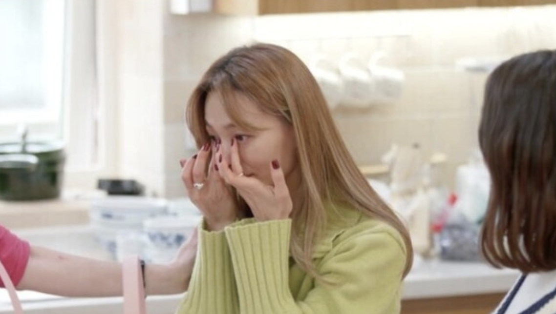 가족 이야기 중 눈물 보인 방송 장면