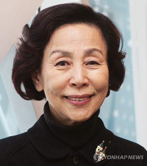 손숙 환경부장관 역임 및 뇌물 혐의