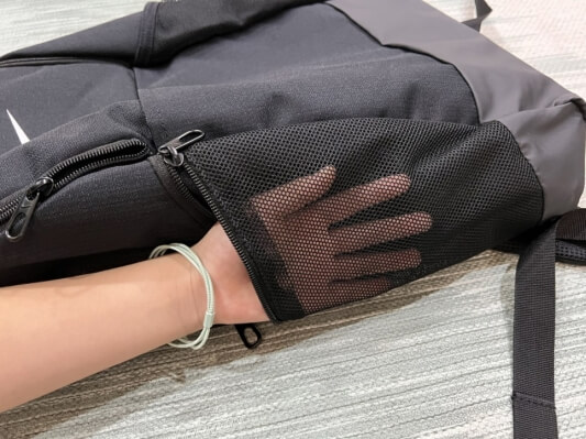 망사 수납 공간